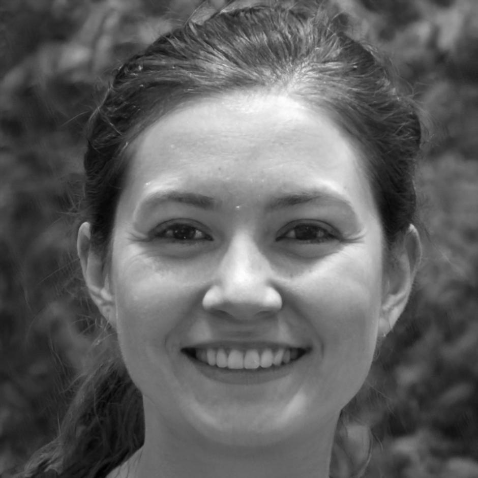 Portrait d'Elena Rodriguez, formatrice en éducation financière